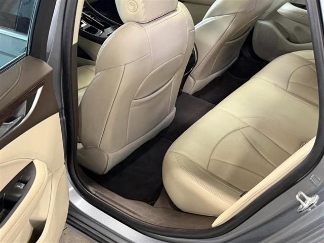 Buick LaCrosse 4dr Sdn Essence FWD 2019