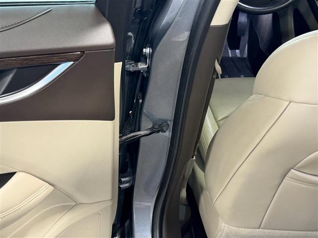 Buick LaCrosse 4dr Sdn Essence FWD 2019