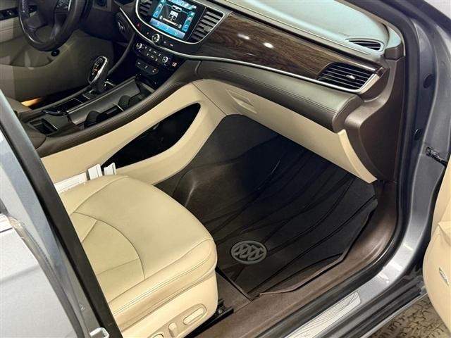 Buick LaCrosse 4dr Sdn Essence FWD 2019