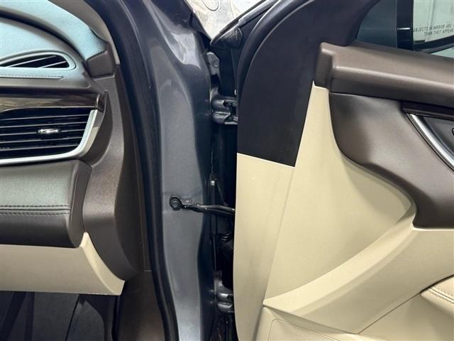 Buick LaCrosse 4dr Sdn Essence FWD 2019