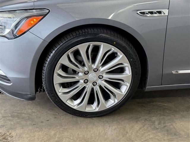 Buick LaCrosse 4dr Sdn Essence FWD 2019