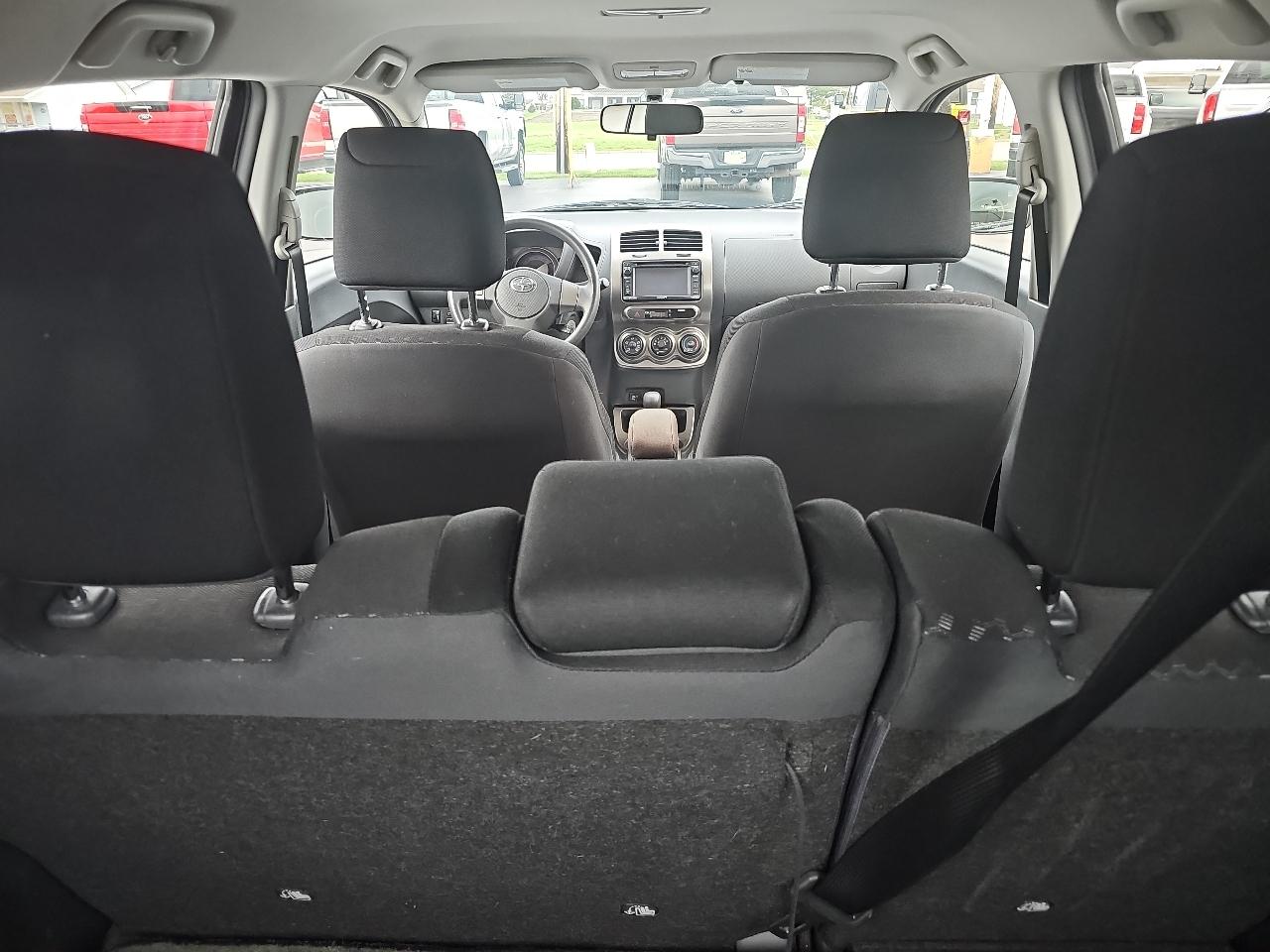 Scion xD 5dr HB Man (Natl) 2014