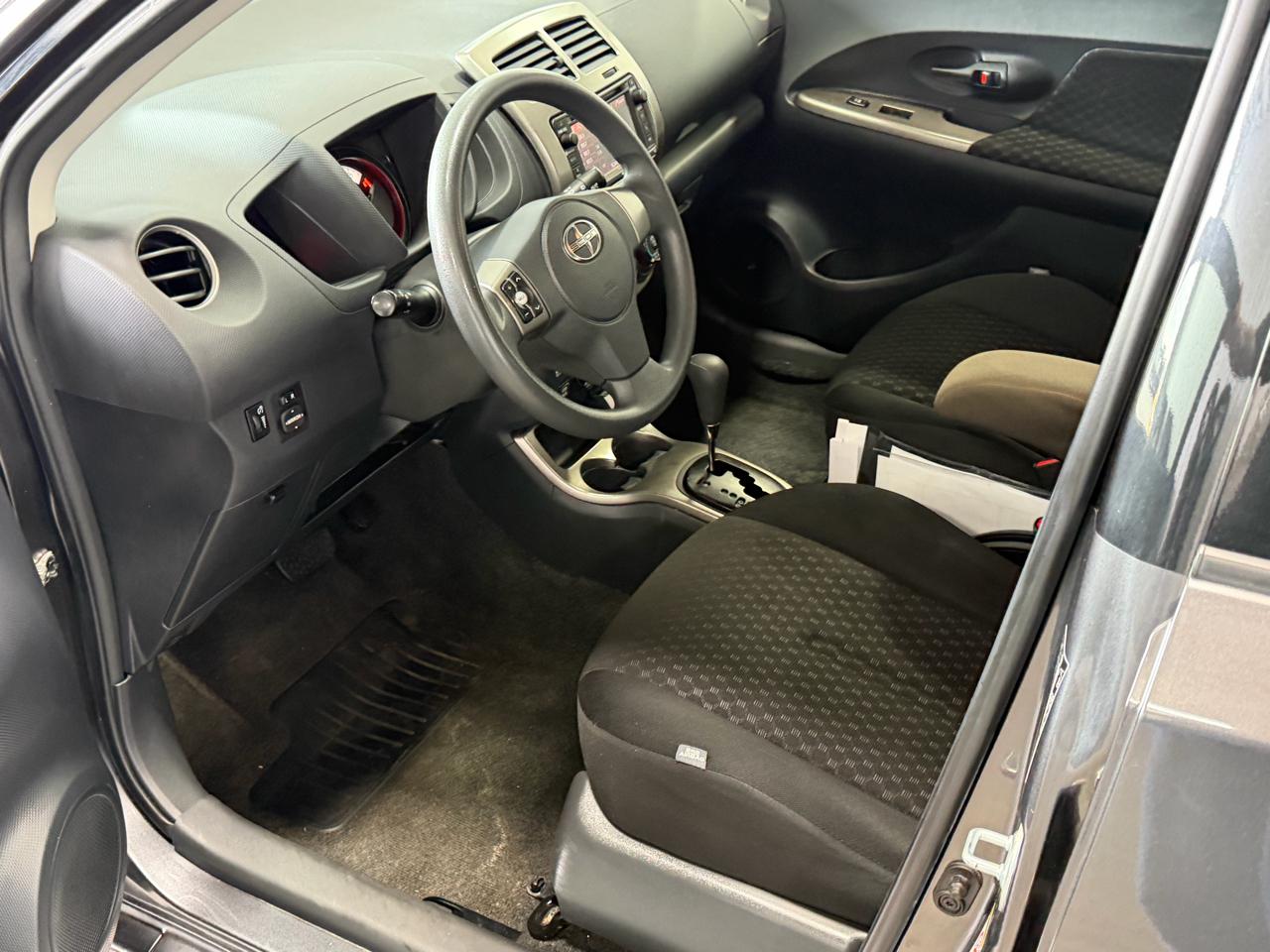 Scion xD 5dr HB Man (Natl) 2014