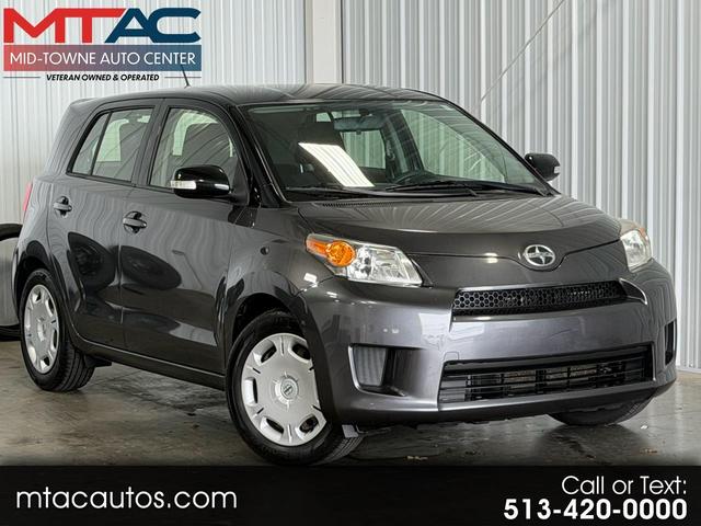 Gray 2014 Scion xD Base Hatchback Front-Wheel Drive Automatic