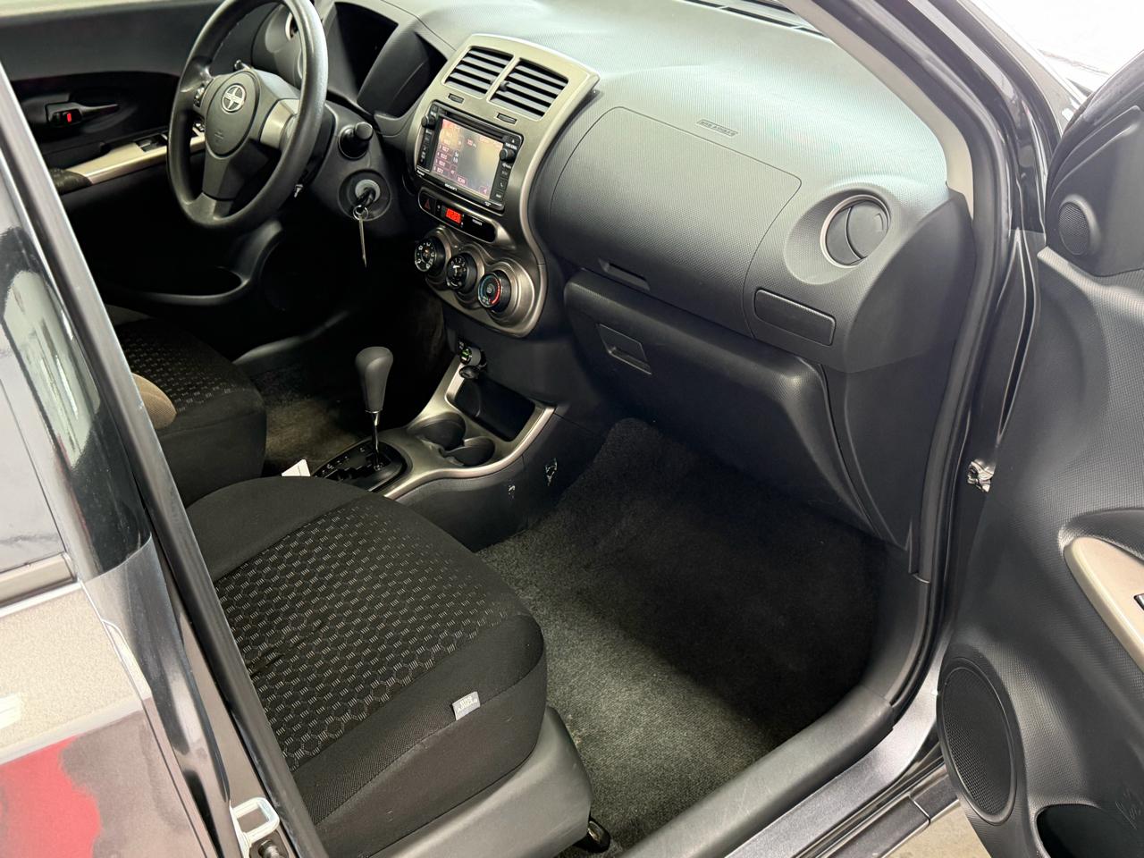 Scion xD 5dr HB Man (Natl) 2014