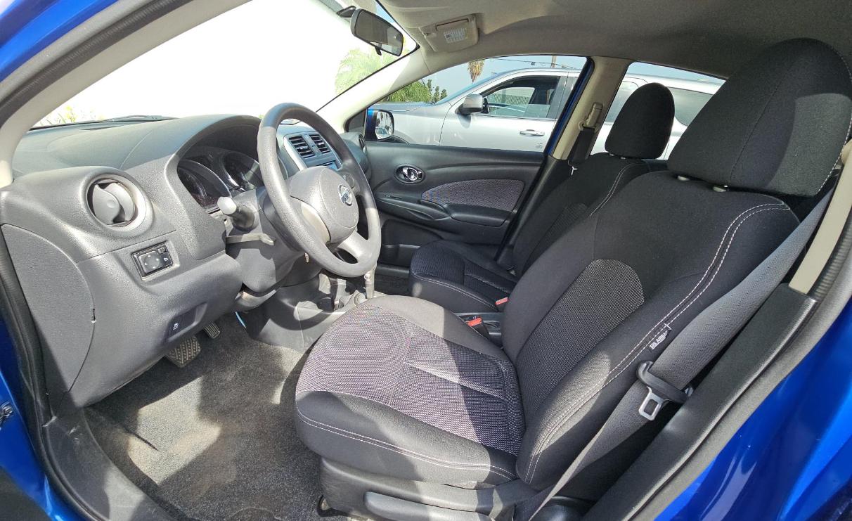 Nissan Versa 4dr Sdn CVT 1.6 SV 2014