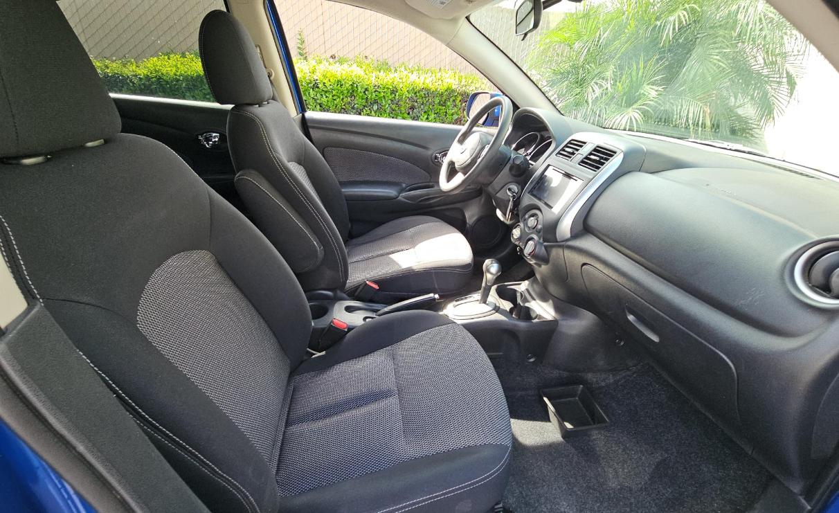 Nissan Versa 4dr Sdn CVT 1.6 SV 2014