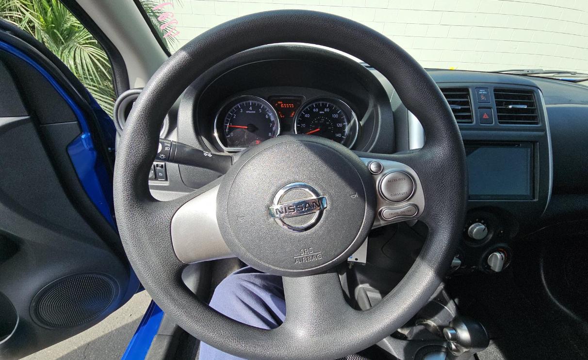 Nissan Versa 4dr Sdn CVT 1.6 SV 2014