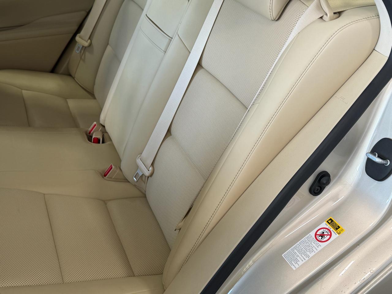 Lexus ES 350 4dr Sdn 2015