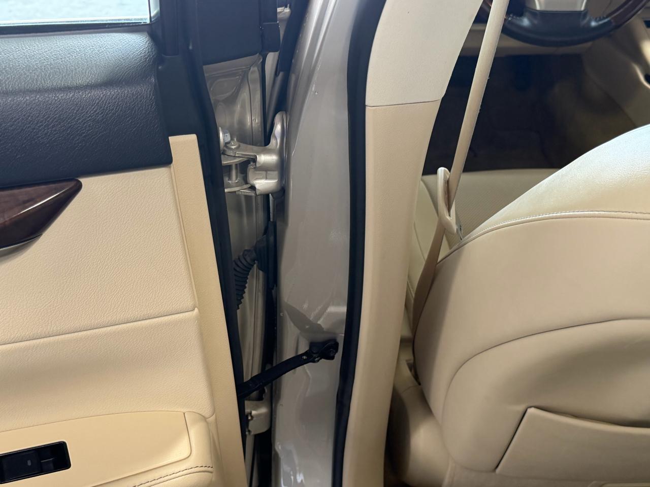 Lexus ES 350 4dr Sdn 2015