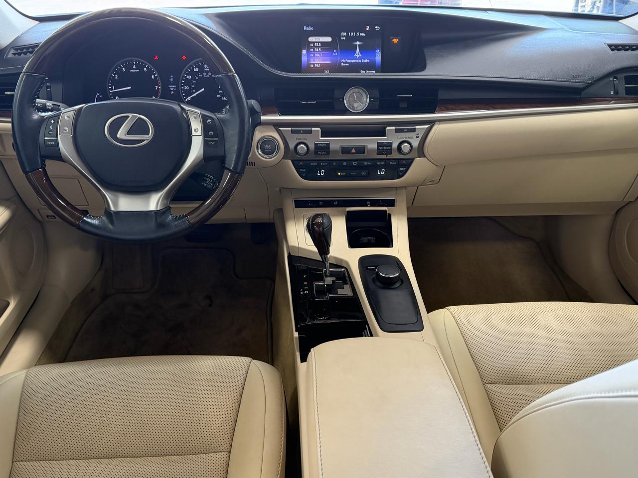 Lexus ES 350 4dr Sdn 2015