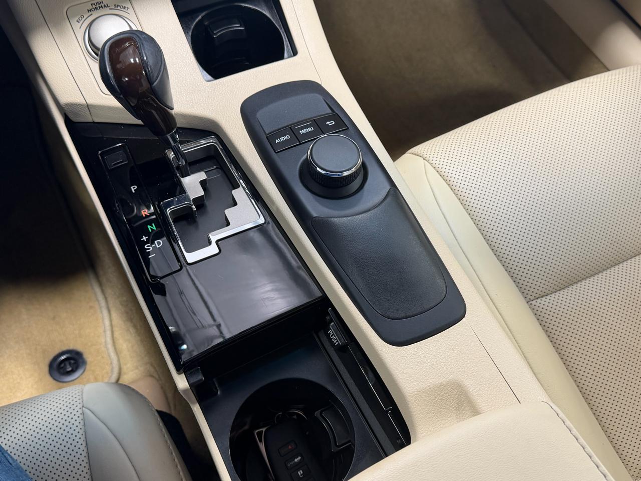 Lexus ES 350 4dr Sdn 2015