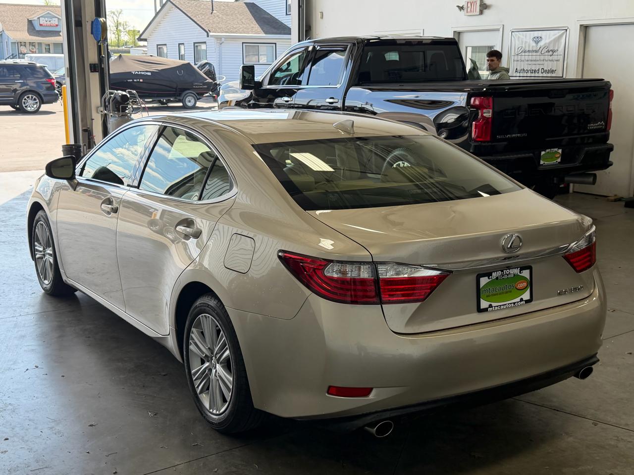 Lexus ES 350 4dr Sdn 2015