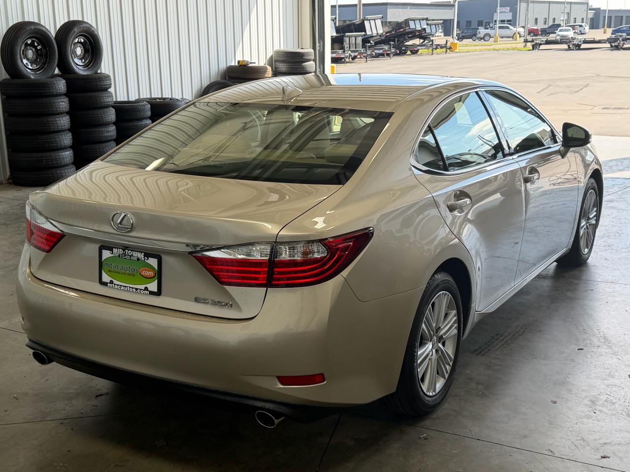 Lexus ES 350 4dr Sdn 2015