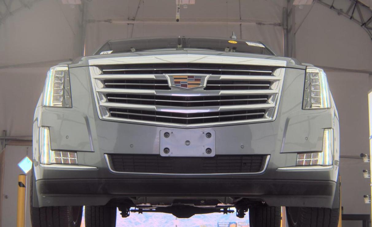 Cadillac Escalade 4WD 4dr Platinum 2019