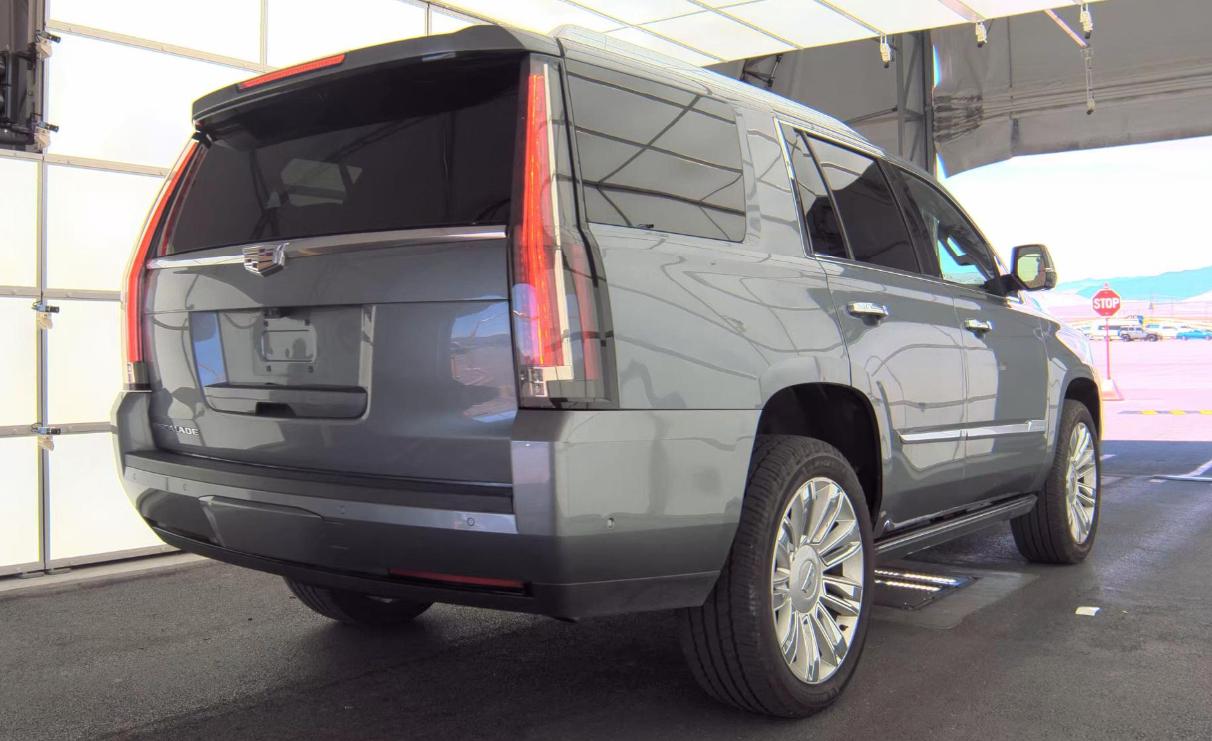 Cadillac Escalade 4WD 4dr Platinum 2019
