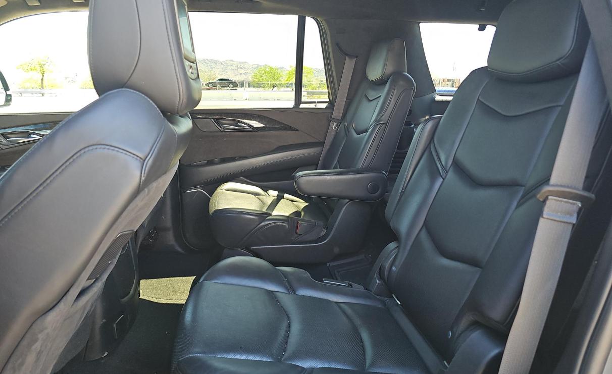 Cadillac Escalade 4WD 4dr Platinum 2019