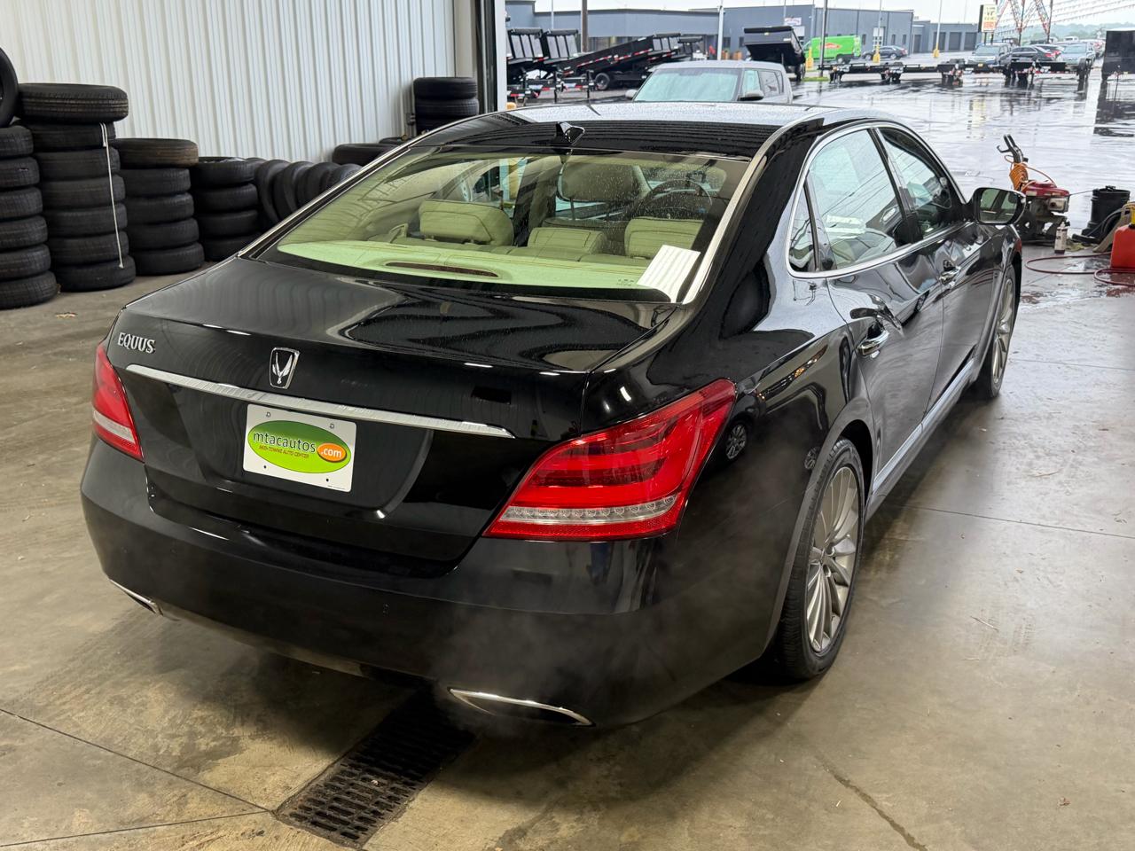 Hyundai Equus 4dr Sdn Signature 2016
