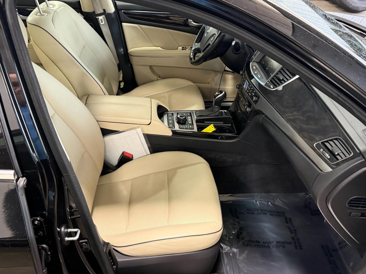 Hyundai Equus 4dr Sdn Signature 2016