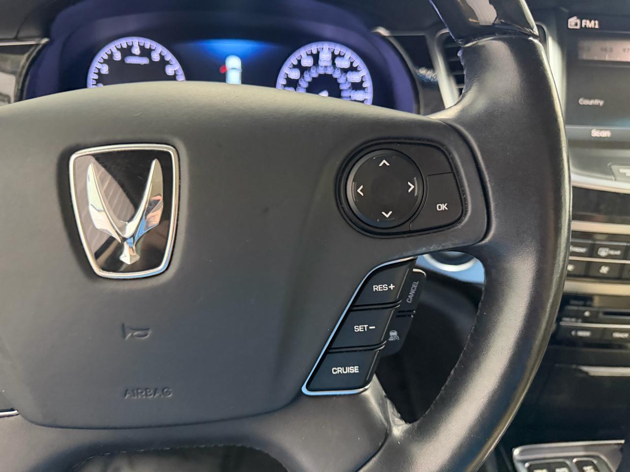 Hyundai Equus 4dr Sdn Signature 2016
