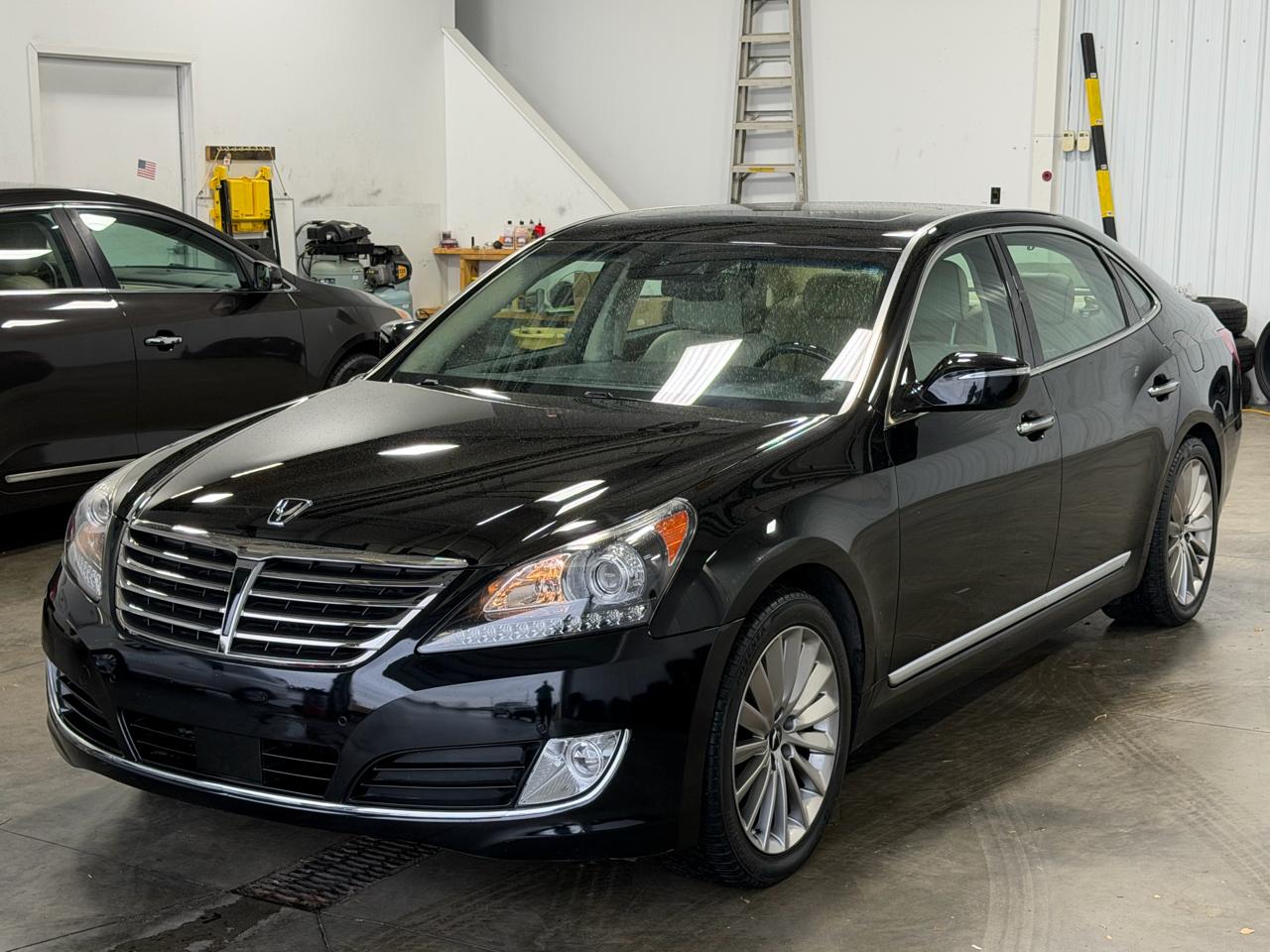 Hyundai Equus 4dr Sdn Signature 2016