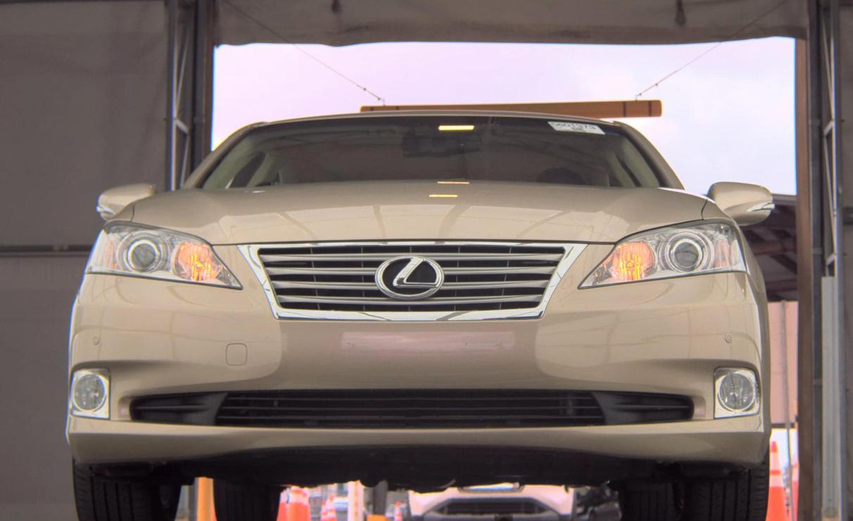 Lexus ES 350 4dr Sdn 2011