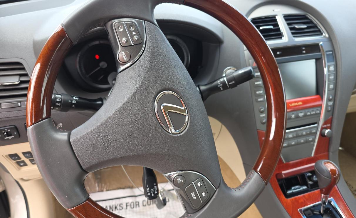 Lexus ES 350 4dr Sdn 2011