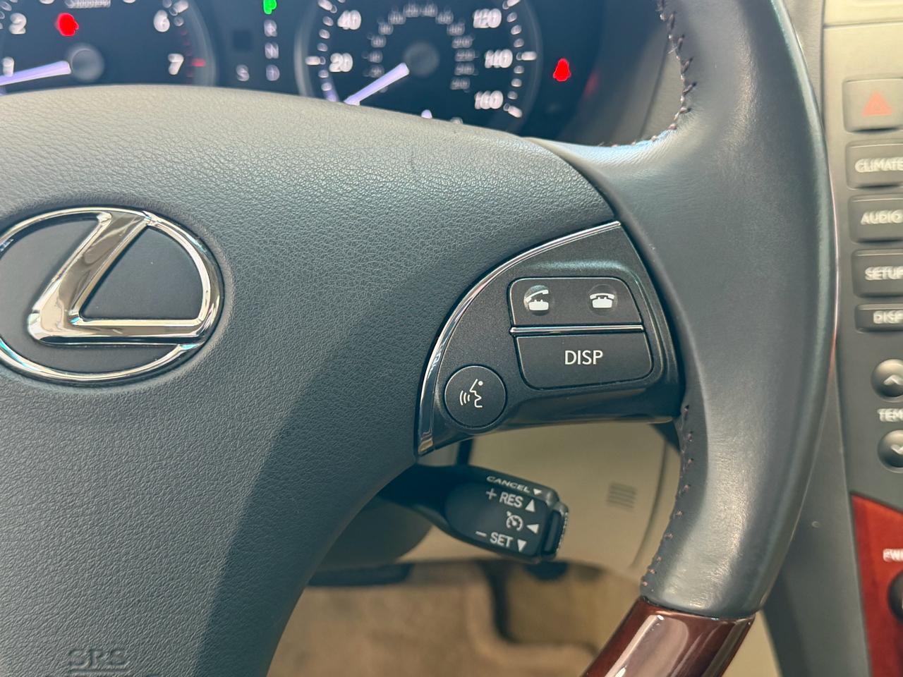 Lexus ES 350 4dr Sdn 2011