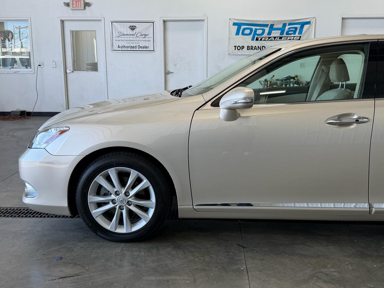 Lexus ES 350 4dr Sdn 2011