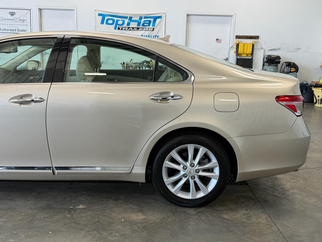 Lexus ES 350 4dr Sdn 2011
