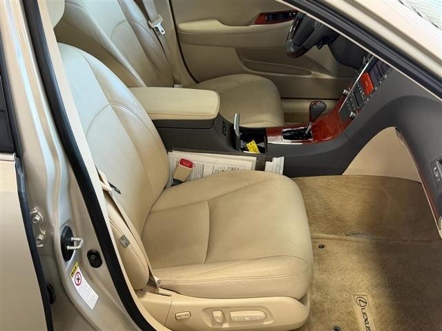 Lexus ES 350 4dr Sdn 2011