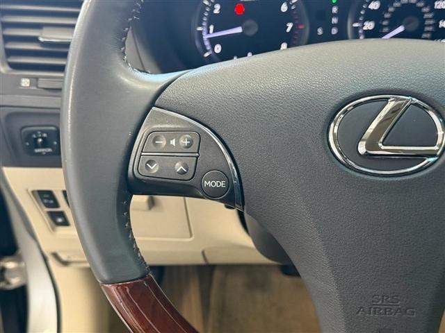 Lexus ES 350 4dr Sdn 2011