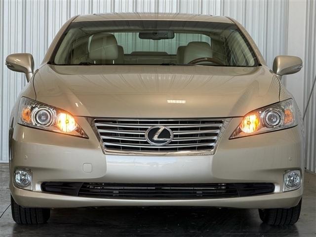 Lexus ES 350 4dr Sdn 2011