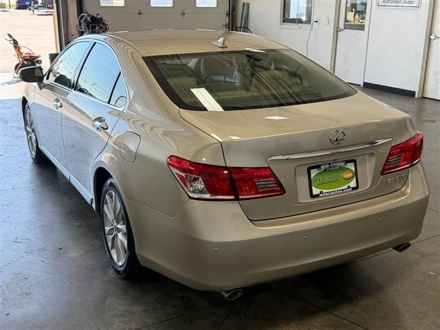 Lexus ES 350 4dr Sdn 2011