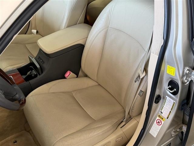 Lexus ES 350 4dr Sdn 2011