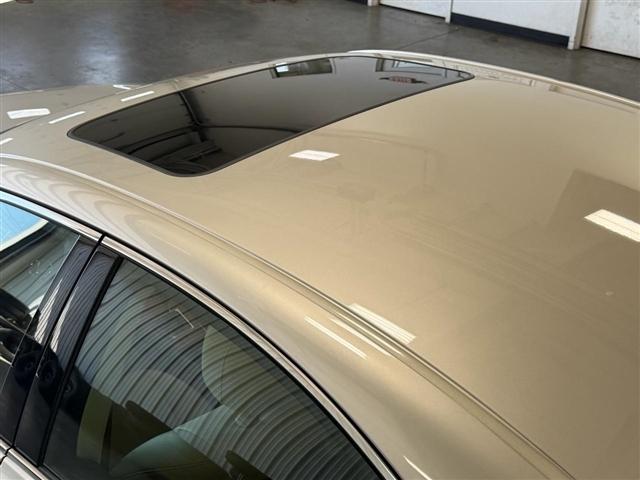 Lexus ES 350 4dr Sdn 2011