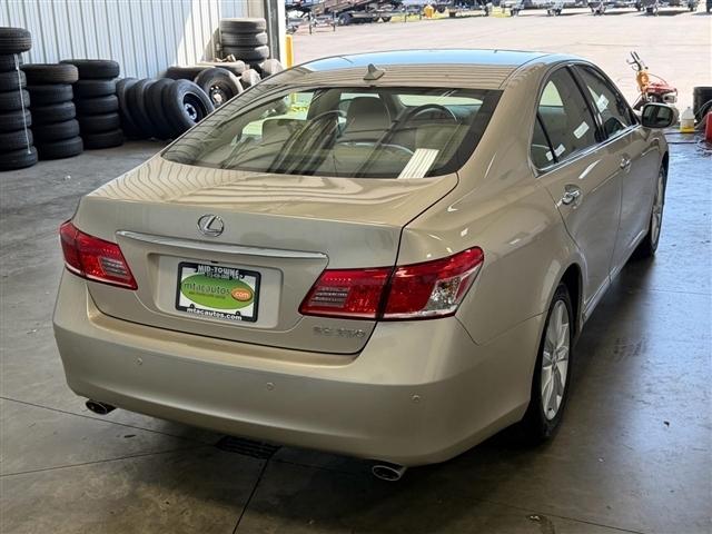 Lexus ES 350 4dr Sdn 2011