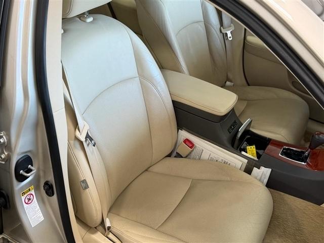Lexus ES 350 4dr Sdn 2011