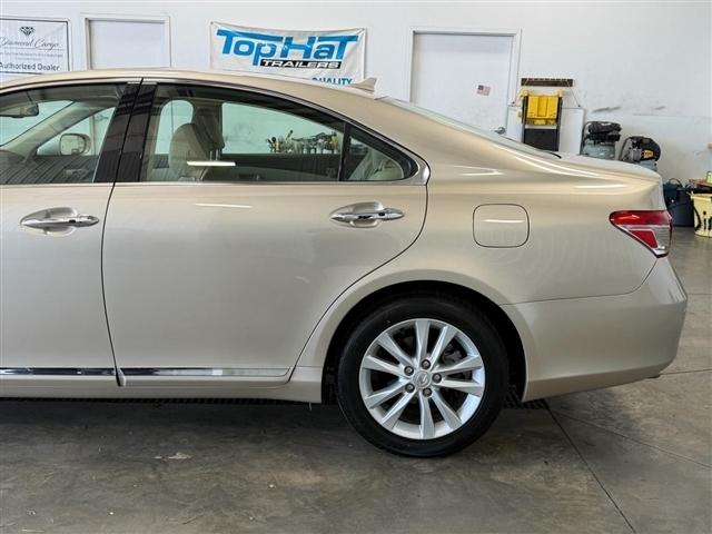 Lexus ES 350 4dr Sdn 2011