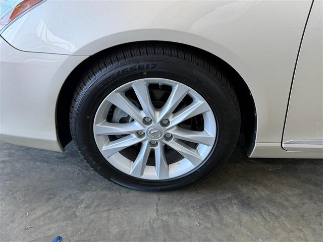 Lexus ES 350 4dr Sdn 2011