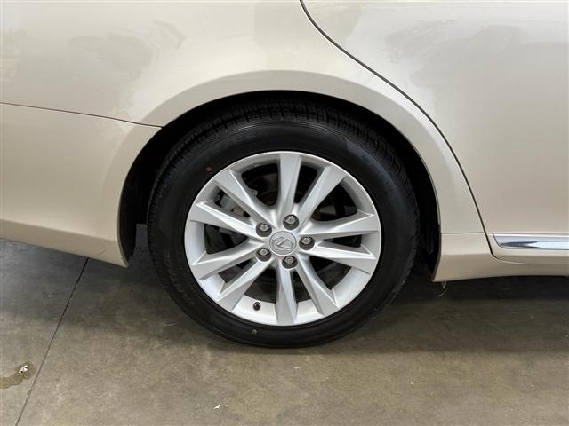 Lexus ES 350 4dr Sdn 2011