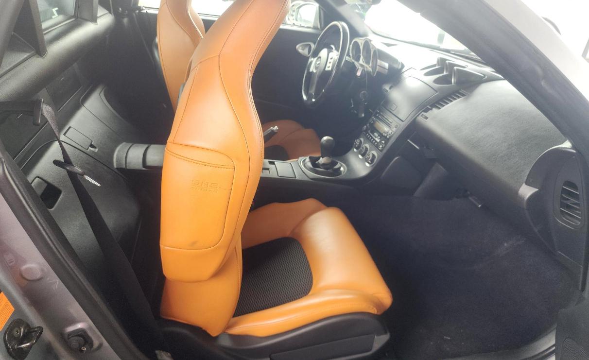 Nissan 350Z 2dr Roadster Touring Manual 2004