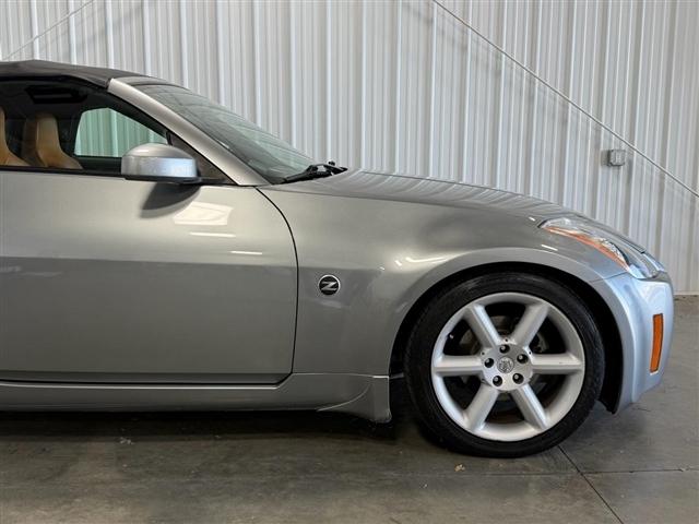 Nissan 350Z 2dr Roadster Touring Manual 2004