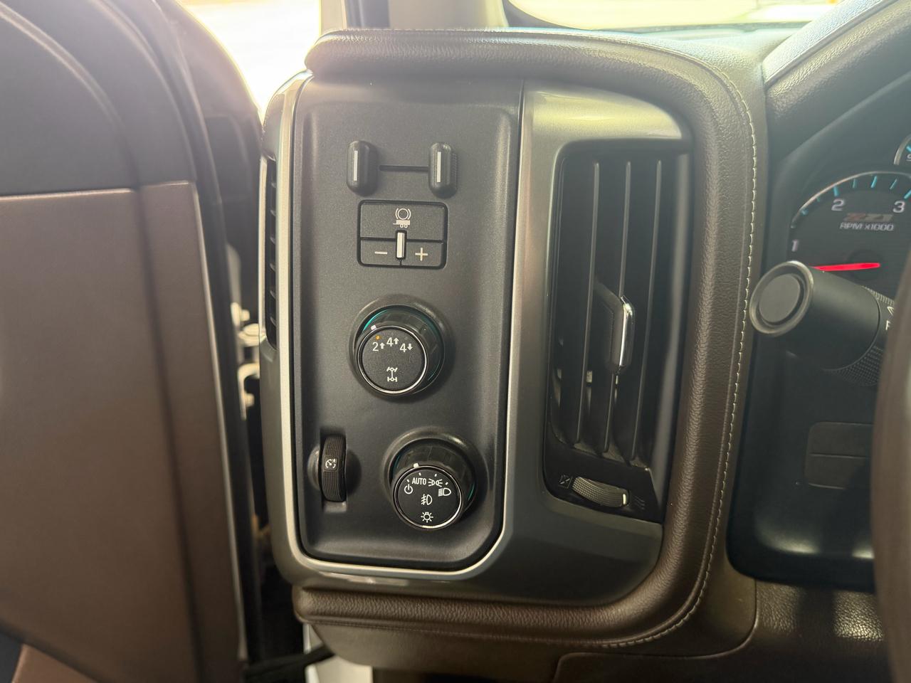 Chevrolet Silverado 3500HD 4WD Crew Cab 167.7" LTZ 2018