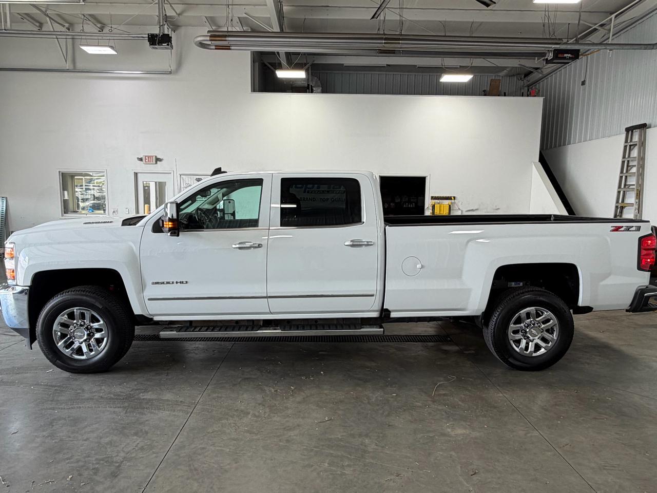 Chevrolet Silverado 3500HD 4WD Crew Cab 167.7" LTZ 2018