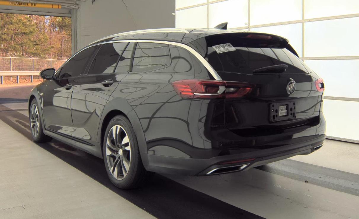 Buick Regal TourX 5dr Wgn Essence AWD 2018