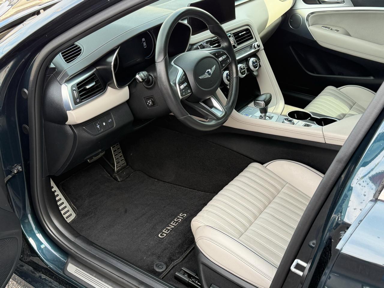 Genesis G70 2.0T RWD 2023