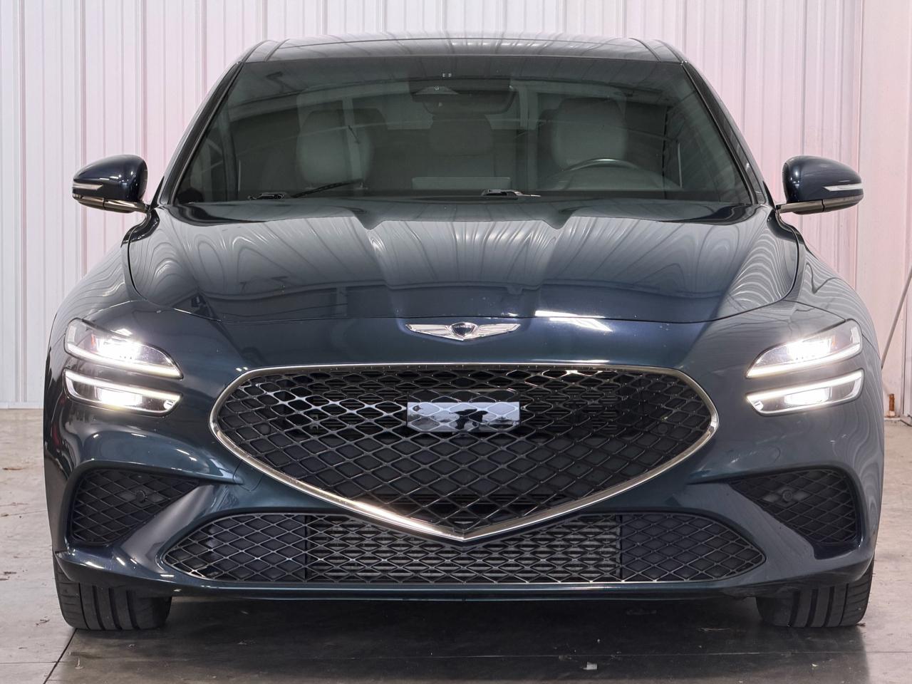 Genesis G70 2.0T RWD 2023