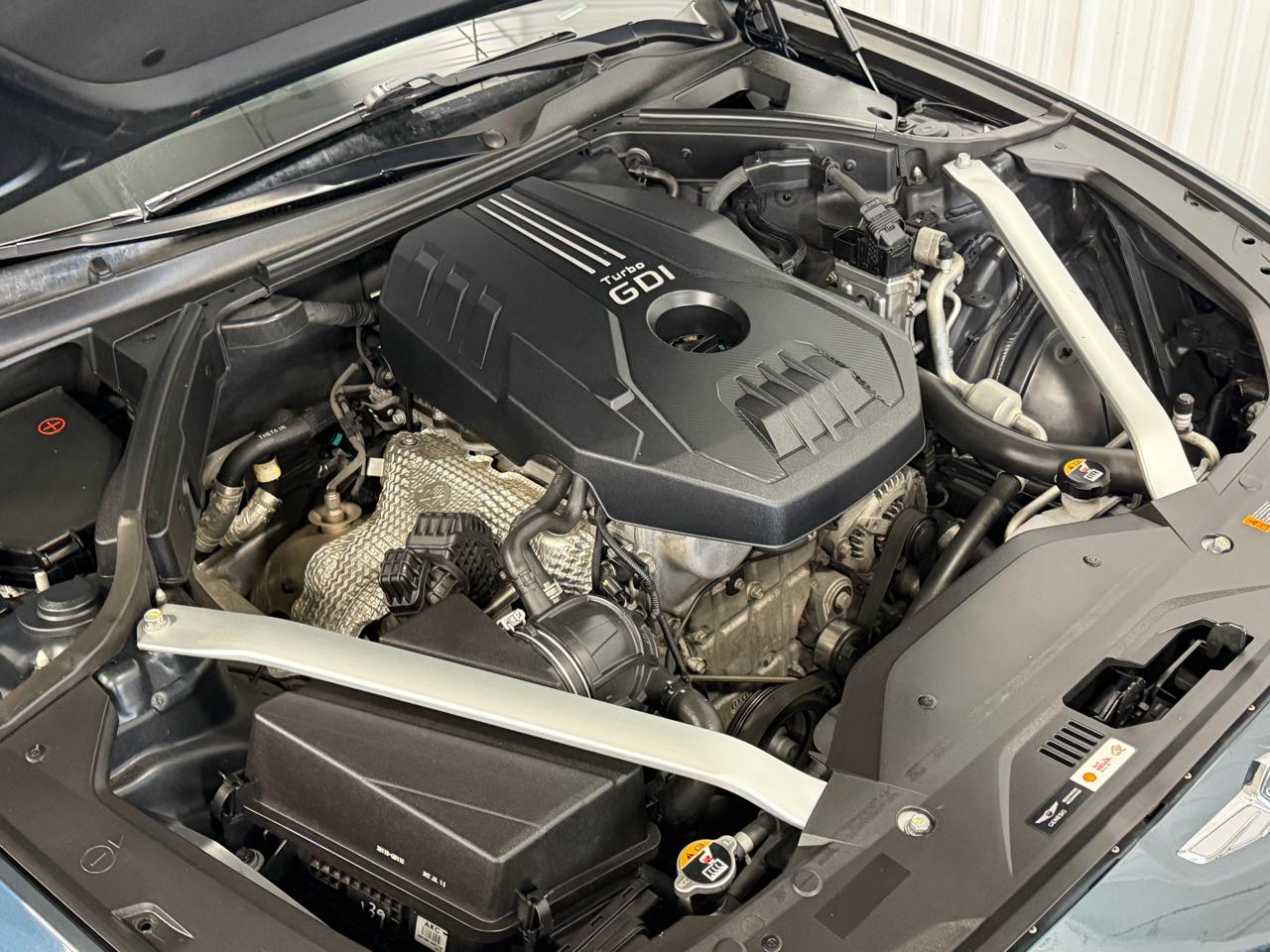 Genesis G70 2.0T RWD 2023