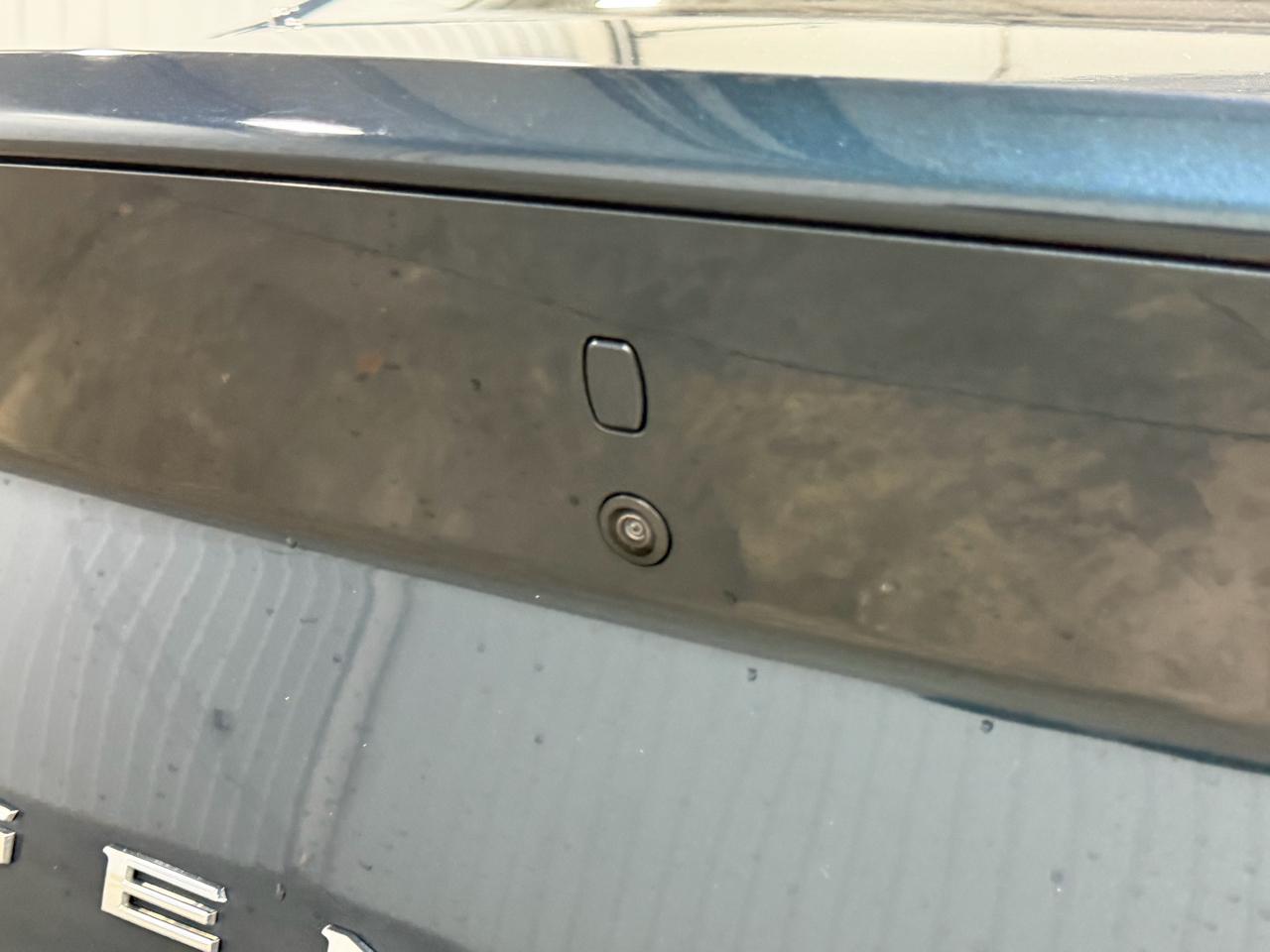 Genesis G70 2.0T RWD 2023